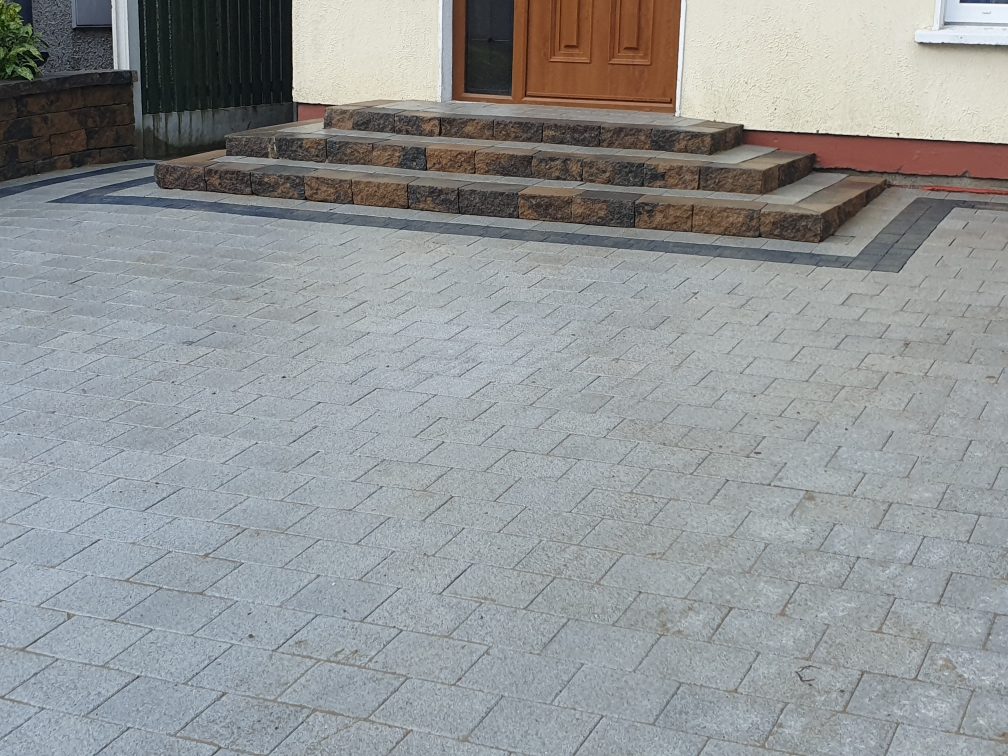 Block Sealer Niall Doran Paving Wexford, private paving, commercial paving, brick paving, All Natural-Stone paving, Concreting, Groundworks, Kerbs, Sleepers